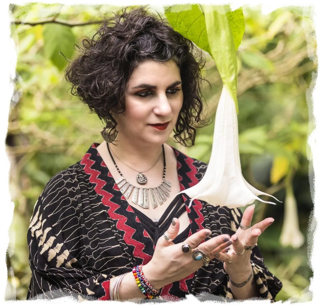 Laura Tempest Zakroff